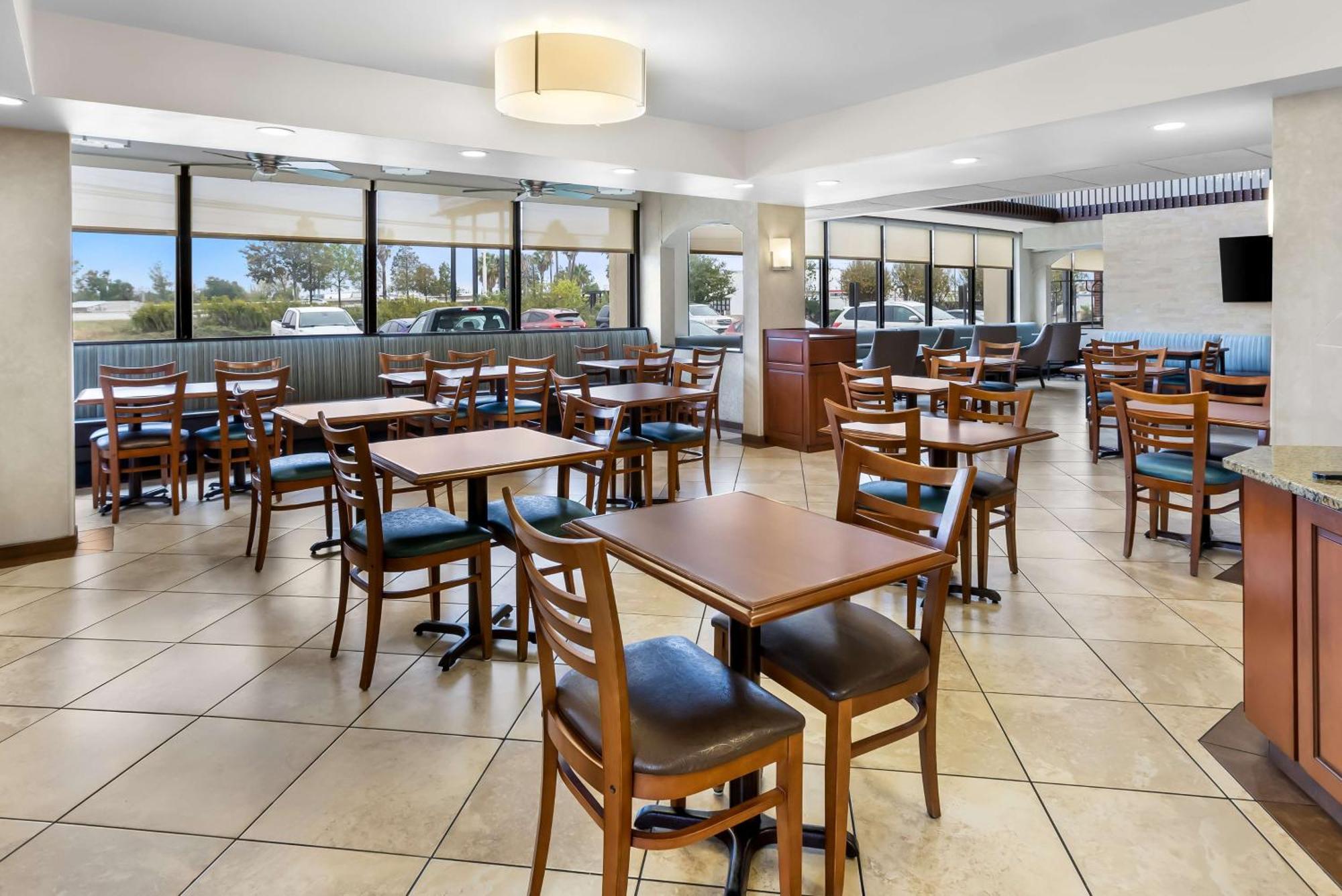 Hotel Sonesta Essential Houston Hobby Airport Exterior foto